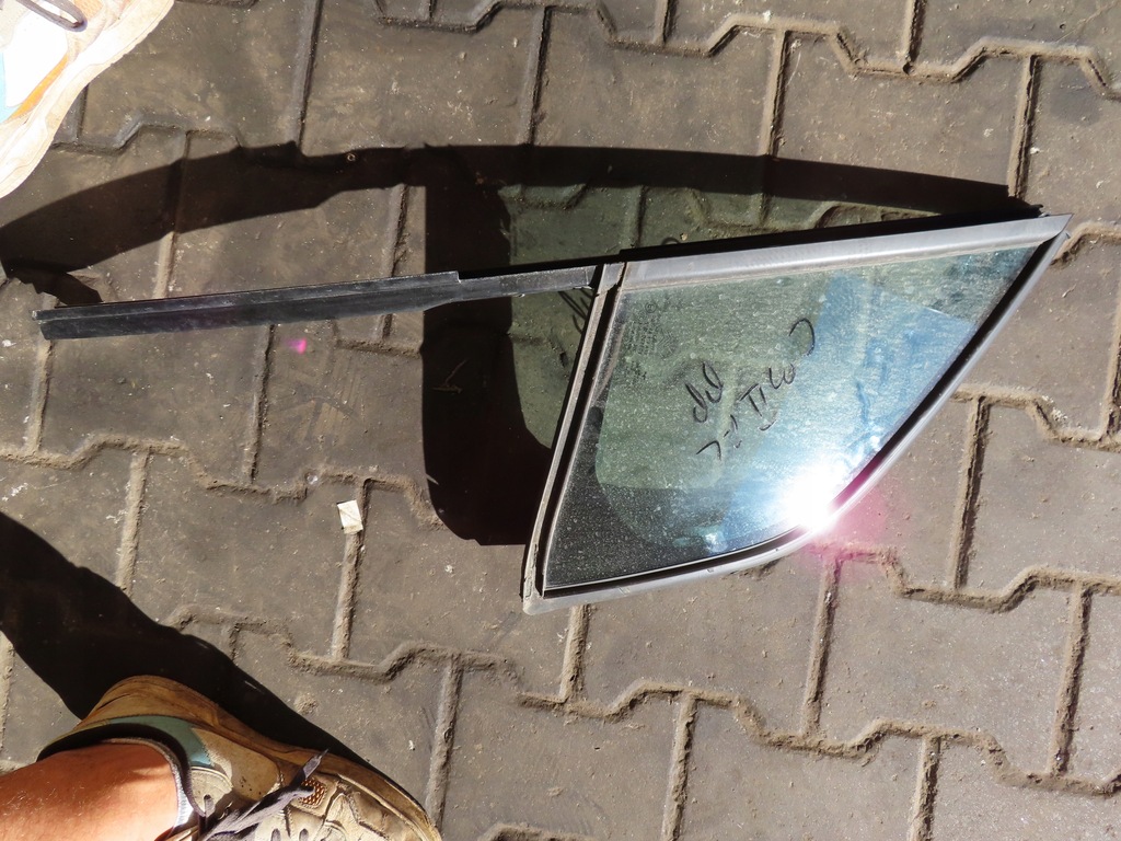 фото №1, Citroen c3 ii fl стекло дверь правый перед