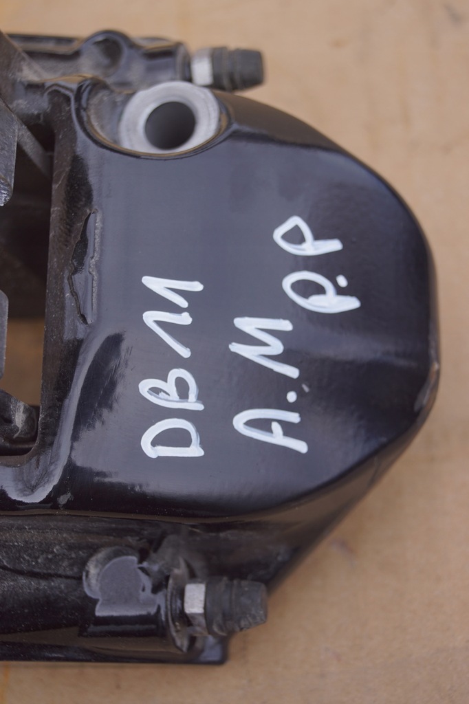 фото №7, Суппорт тормозной правый перед aston martin db11