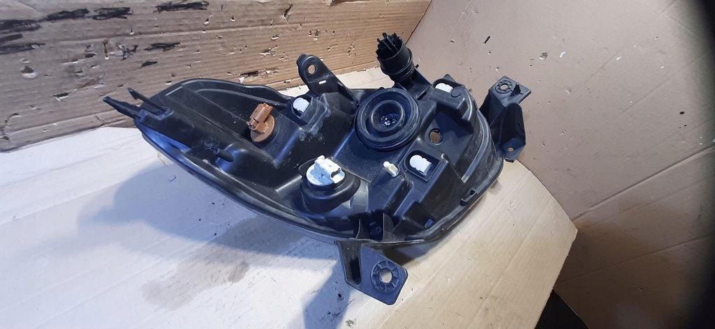 фото №10, Лампа фара левый перед передний dacia lodgy 260609769r