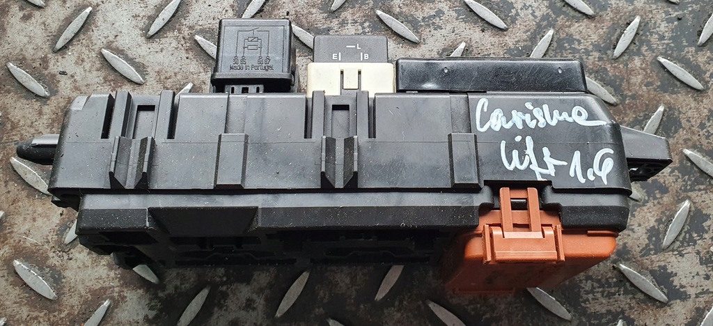 фото №5, Коробка предохранителей carisma i lift mb953355