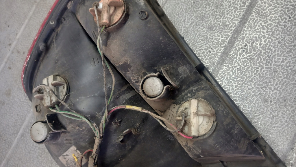 фото №7, Лампа левая задняя hyundai accent ii lc 00r 1.3b 3d