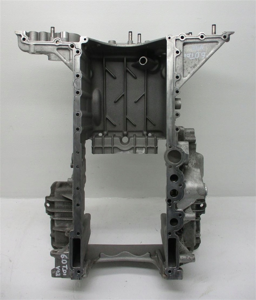 фото №7, Поддон масляная audi q7 4l 6.0 tdi v12 05a103603d