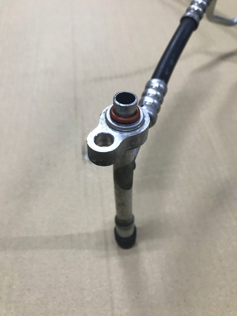 фото №9, Ford focus mk2 1.6 tdci шланг кондиціонера