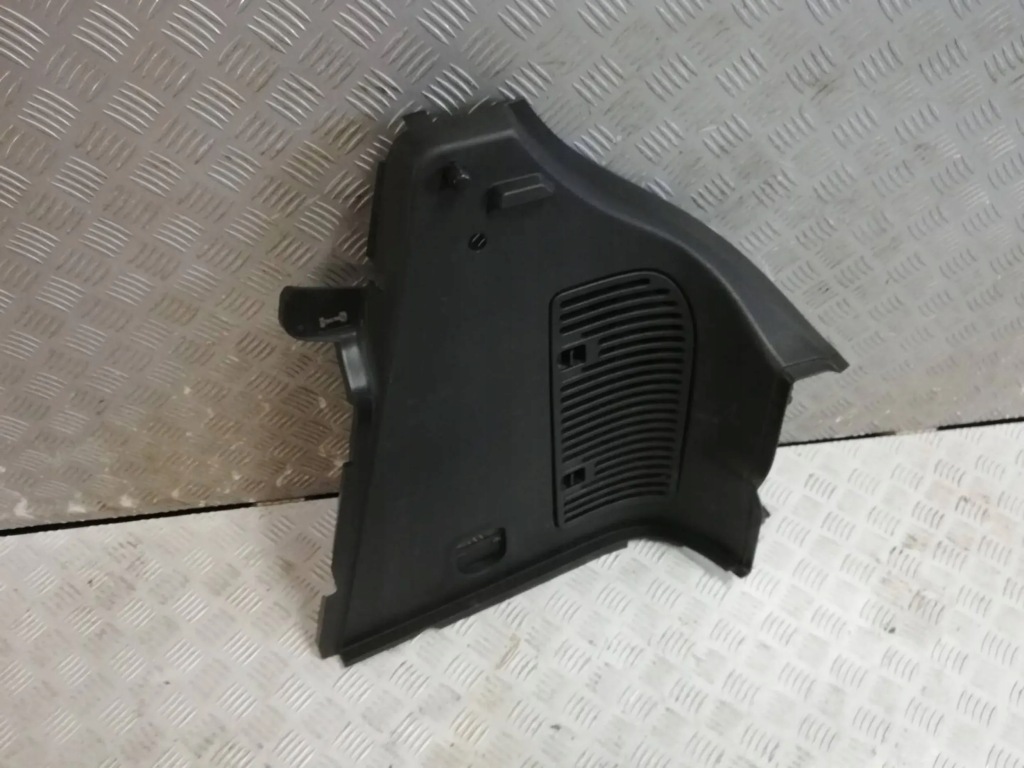 фото №1, Opel adam обшивка багажника правий 13351826