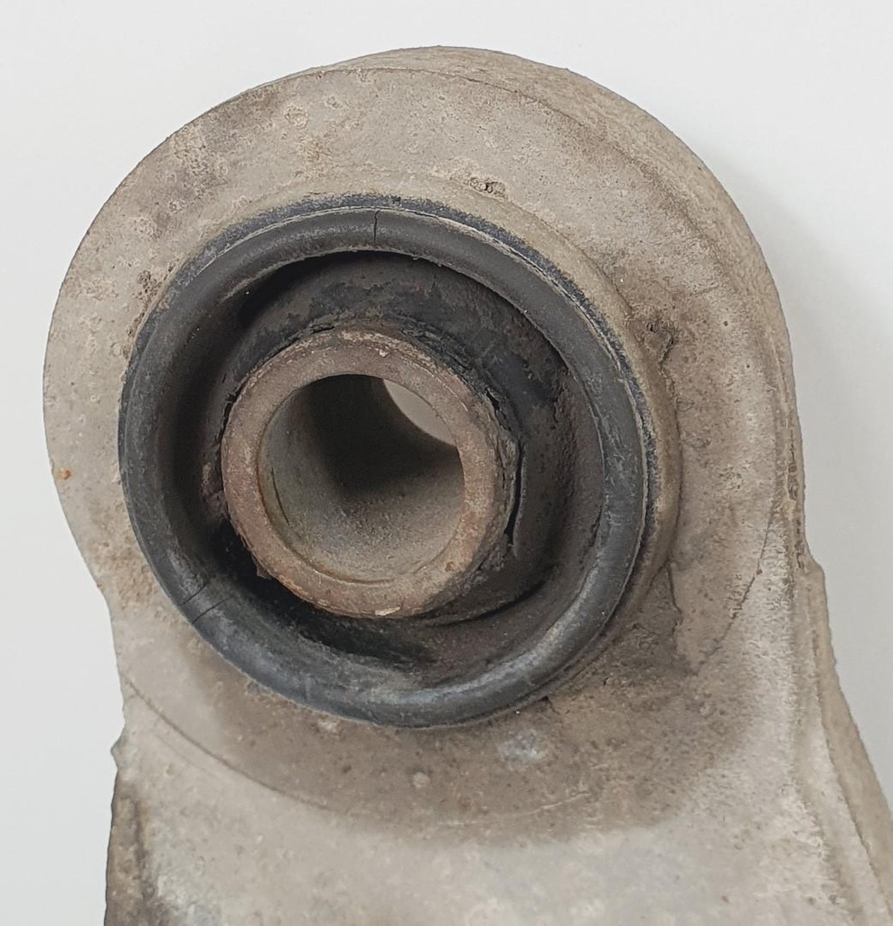 фото №9, Подрамник подрамник балка задняя oś задняя volvo v70 ii