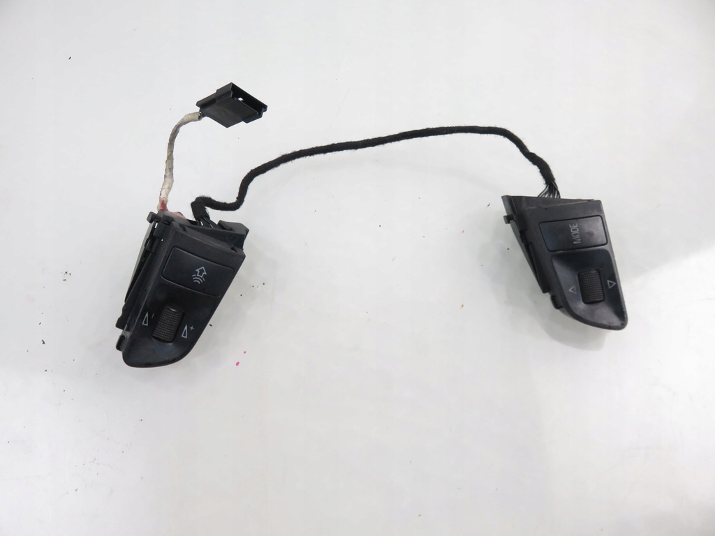 фото №1, Переключатель радио audi a4 b7 avant 2004-2008 4f0951527a 4f0951527