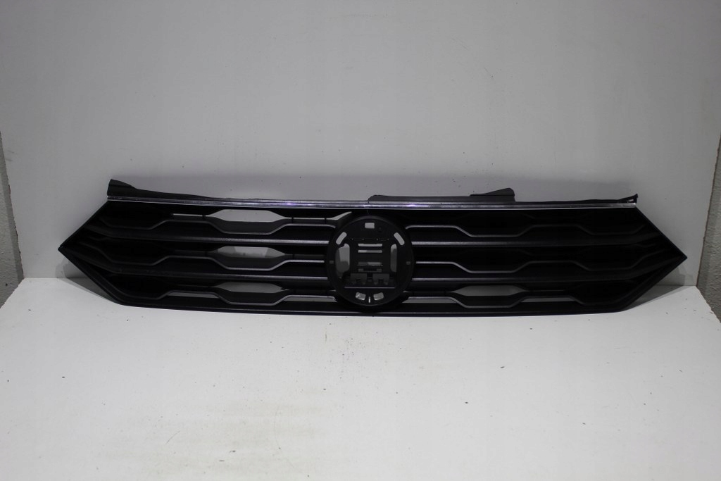 фото №1, Vw t-roc 2ga решётка радиатора повреждённый