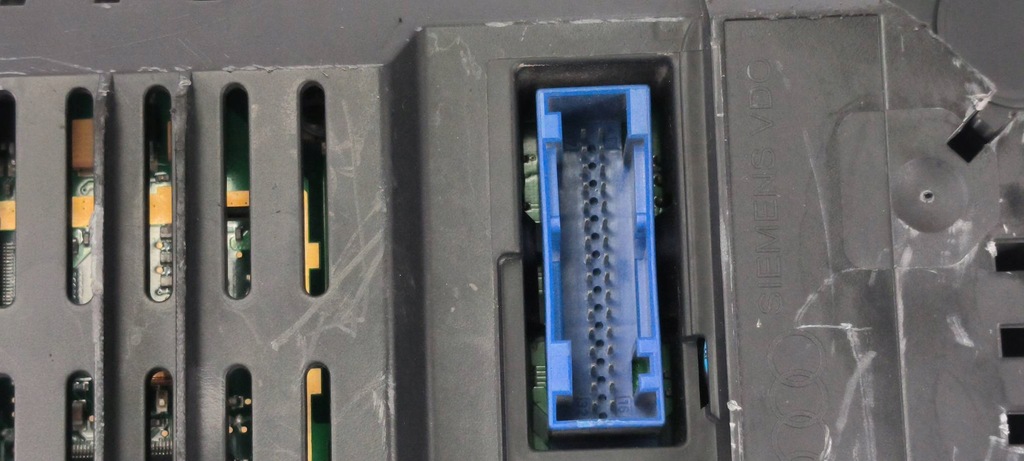 фото №7, Счетчик приборная панель 88311327 audi a8 d3