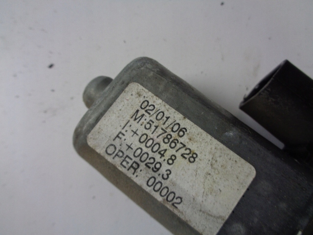 фото №5, Механізм скло правий перед fiat grande punto 3 двері