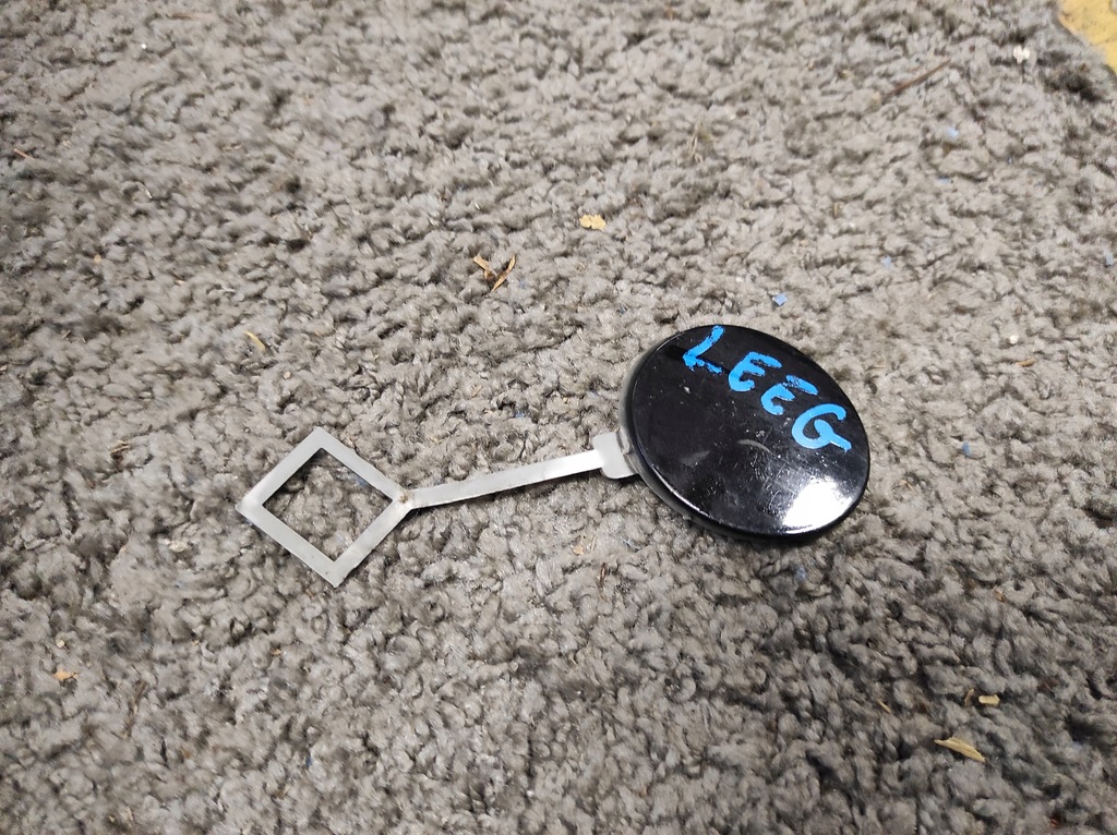 фото №1, Заглушка фаркоп peugeot 208 перед 9673857277