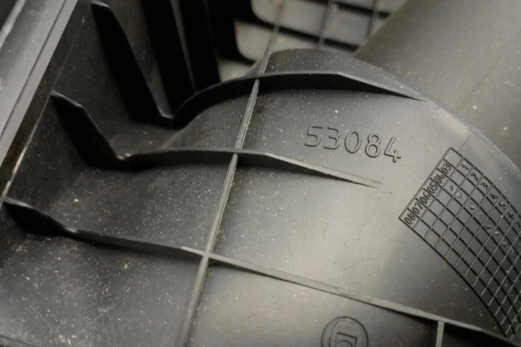 фото №9, Góra часть корпус фильтра воздуха opel vectra c gts 55350912 1.91l дизель