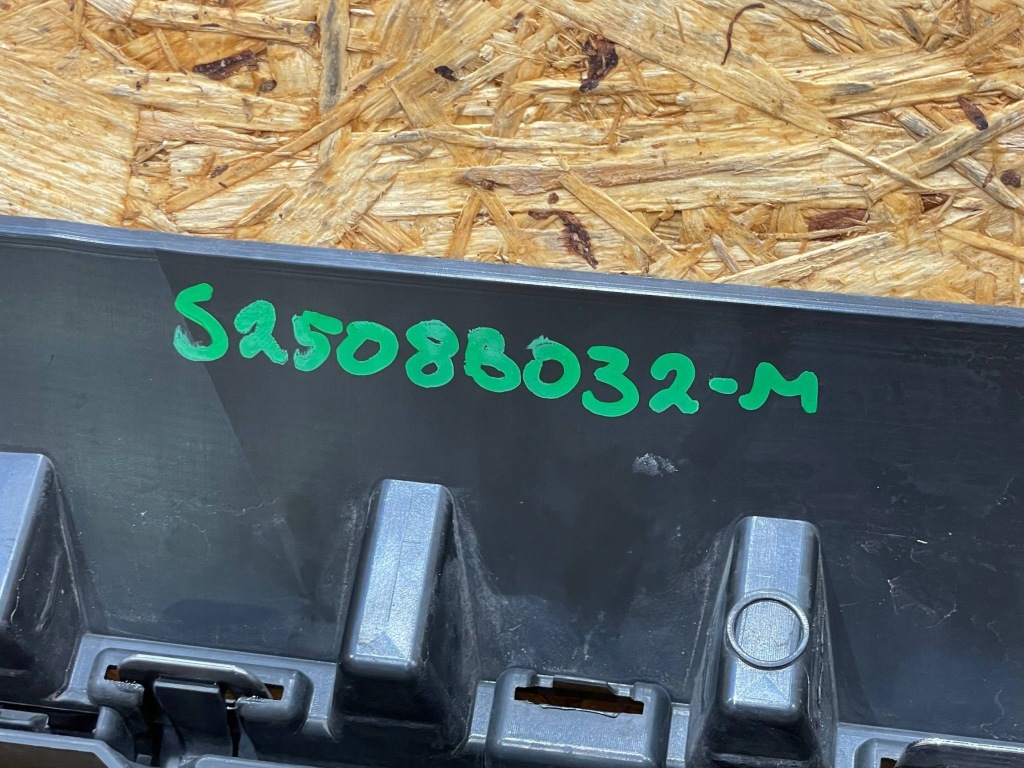 фото №12, Seat leon iv 4 20- решётка радиатора решётка радиатора решётка средняя бампера перед передняя