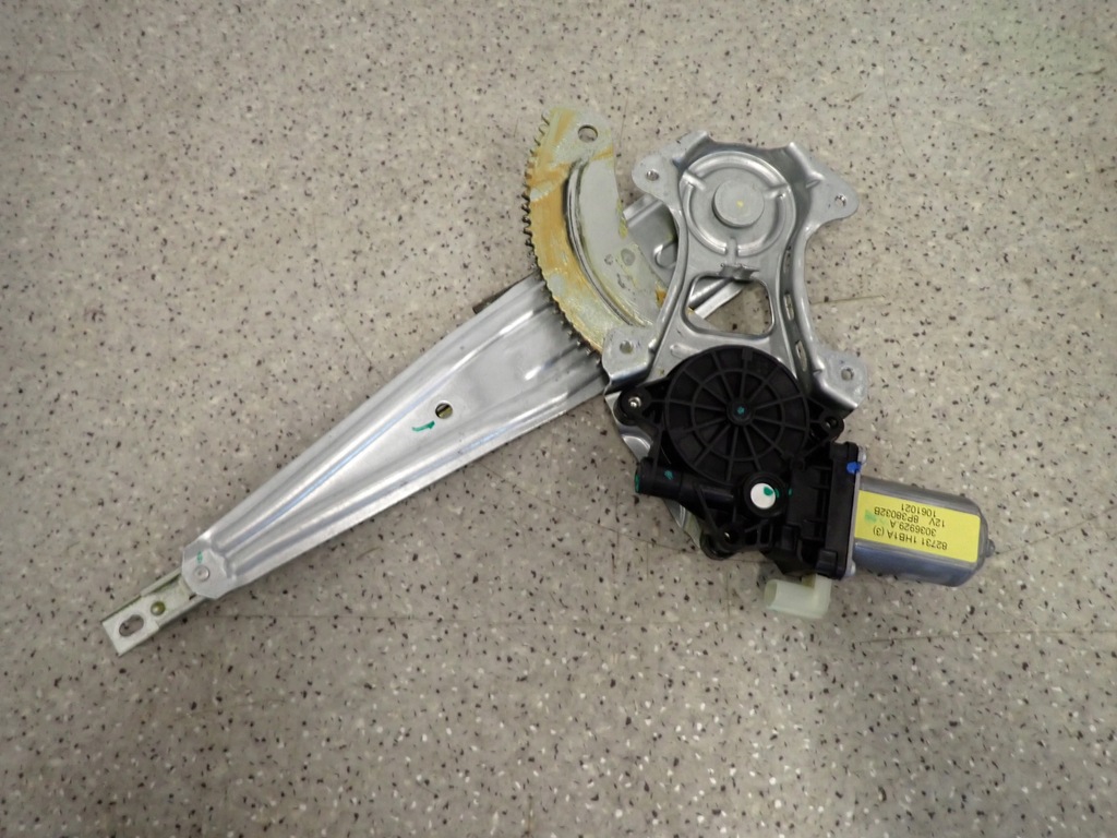 фото №4, Nissan note e12 12- підйомник скло задній правий