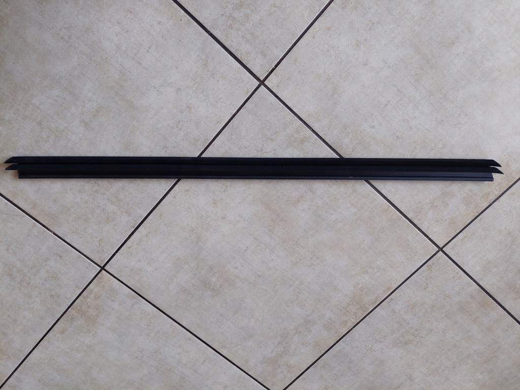 фото №4, Молдинг уплотнитель - правый перед - toyota proace