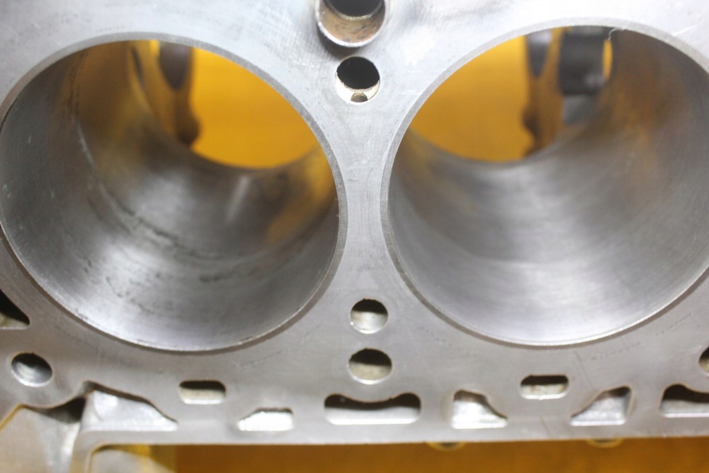 фото №7, Блок двигателя aston martin 5.2 b v12 tvin turbo rfhy53-6015-ab 32506 ae31