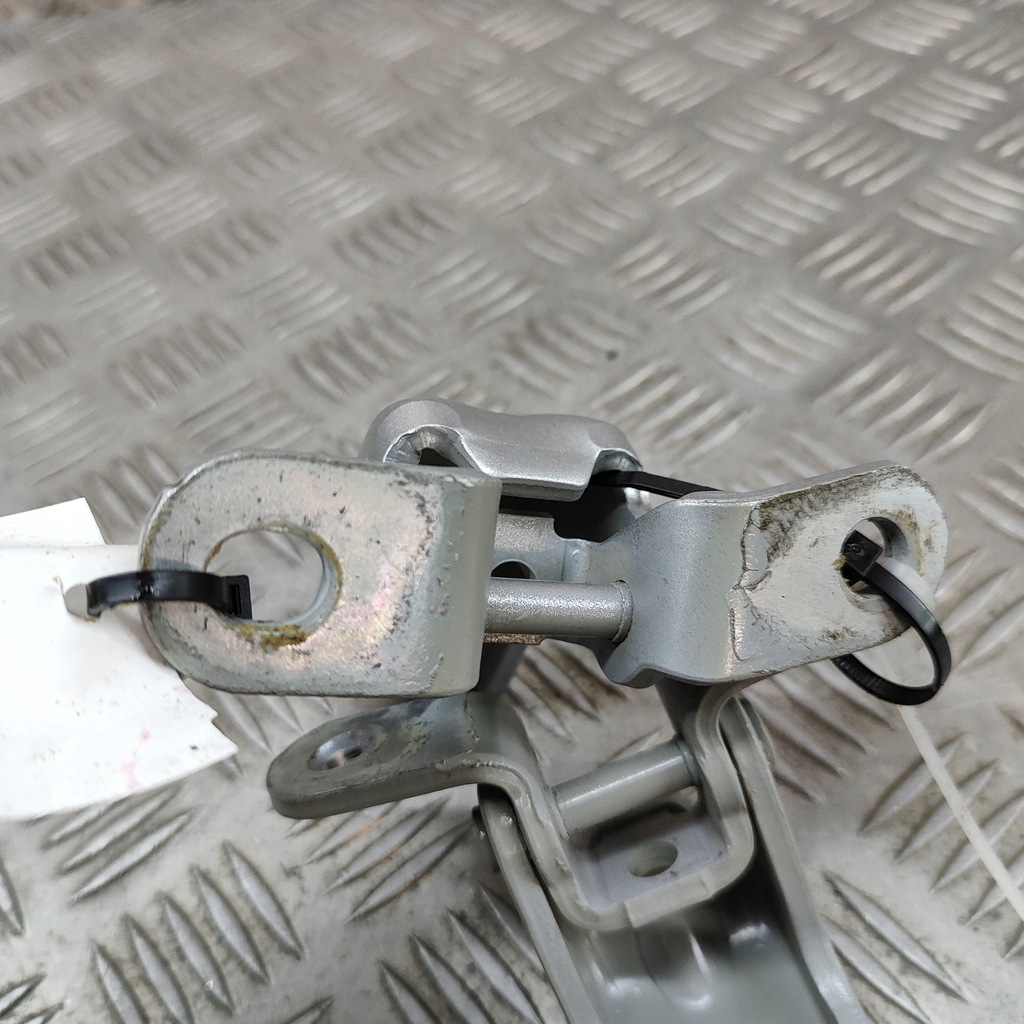 фото №6, Hyundai ioniq 6 2023 левая сторона петли дверь / комплект