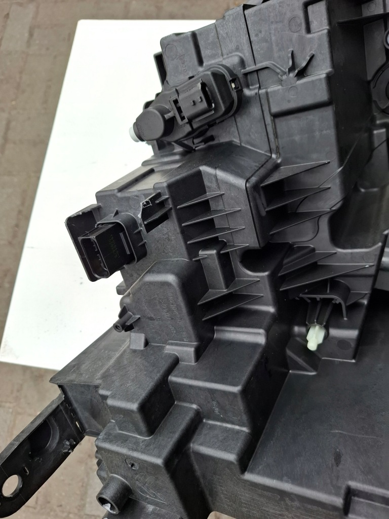 Фара ліва full led citroen c3 4 iv 9851349180-24 Доставка