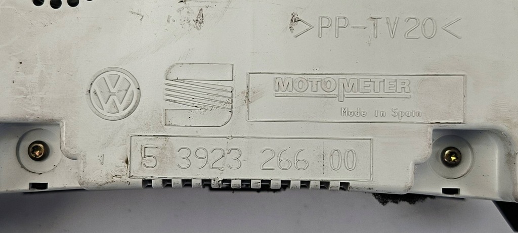 фото №7, Счетчик приборная панель 6n0919860r volkswagen polo