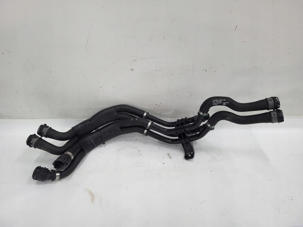 фото №1, Wąż труба шланг wody магістраль mercedes eqb 300 x243