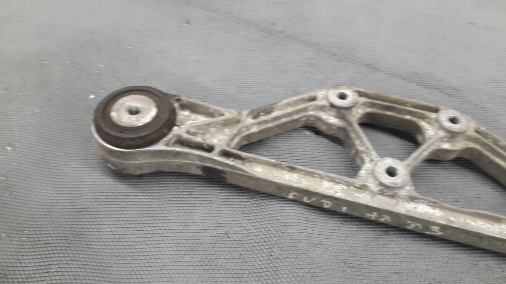 фото №8, 4e0599285 опора мост audi a8