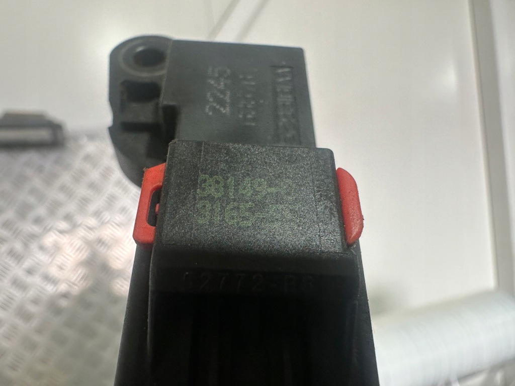 Mini cooper r50 1.6 16v датчик вала штекер 5293161aa в Украине