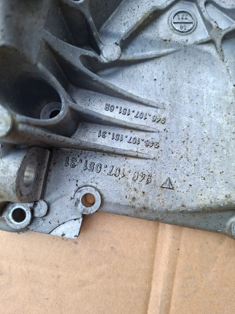 Krater поддон поддон масляная porsche macan 3.0 3.6 94610705131 946 Цена