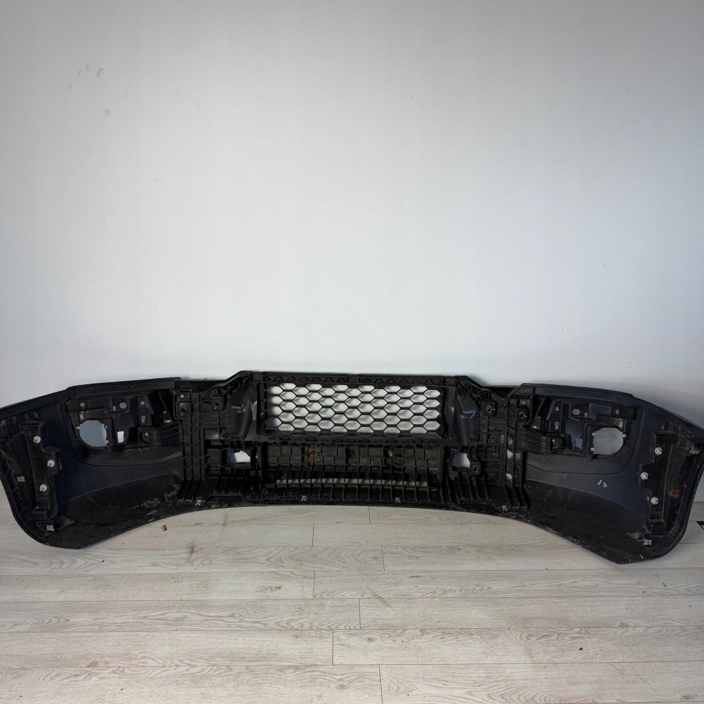 Бампер перед передній iveco daily 4th iv 4 оригінальний номер оригінал 5801529745 Недорого