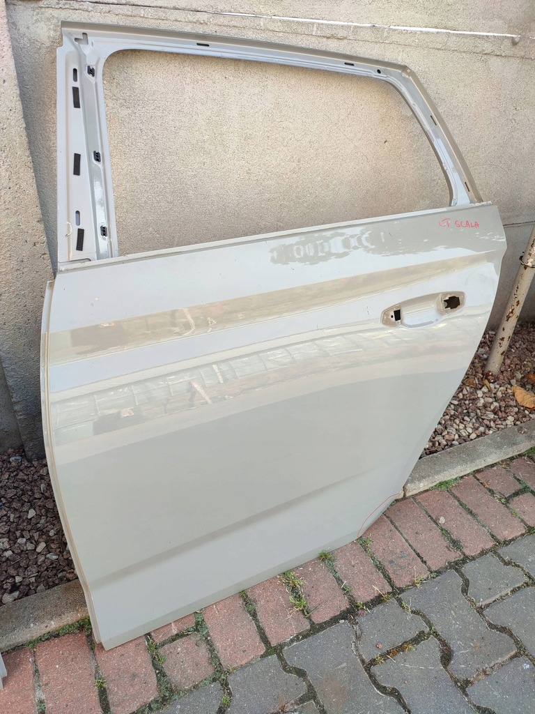 фото №8, Skoda scala 2020 задняя сторона левая дверь задние задняя