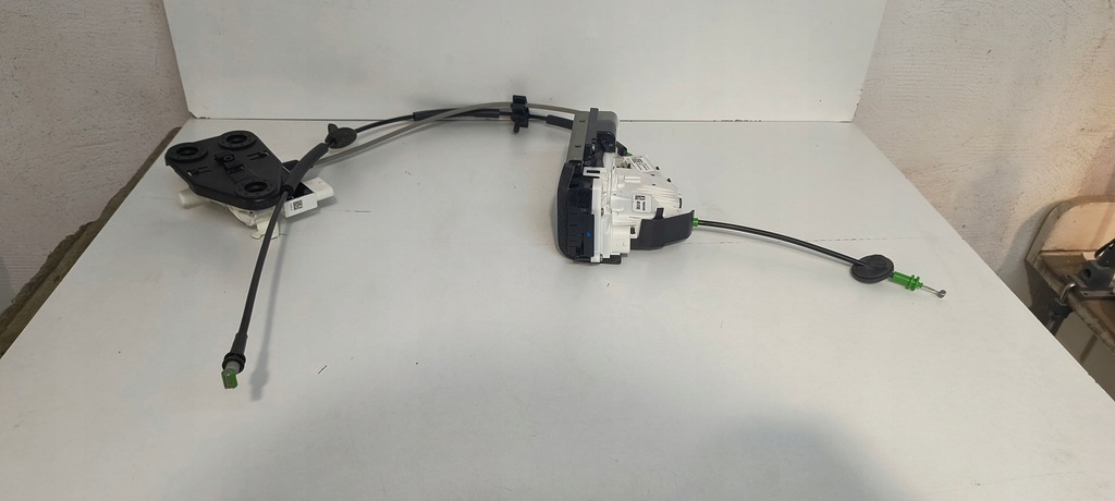 фото №2, Замок двері лівий перед tesla model x