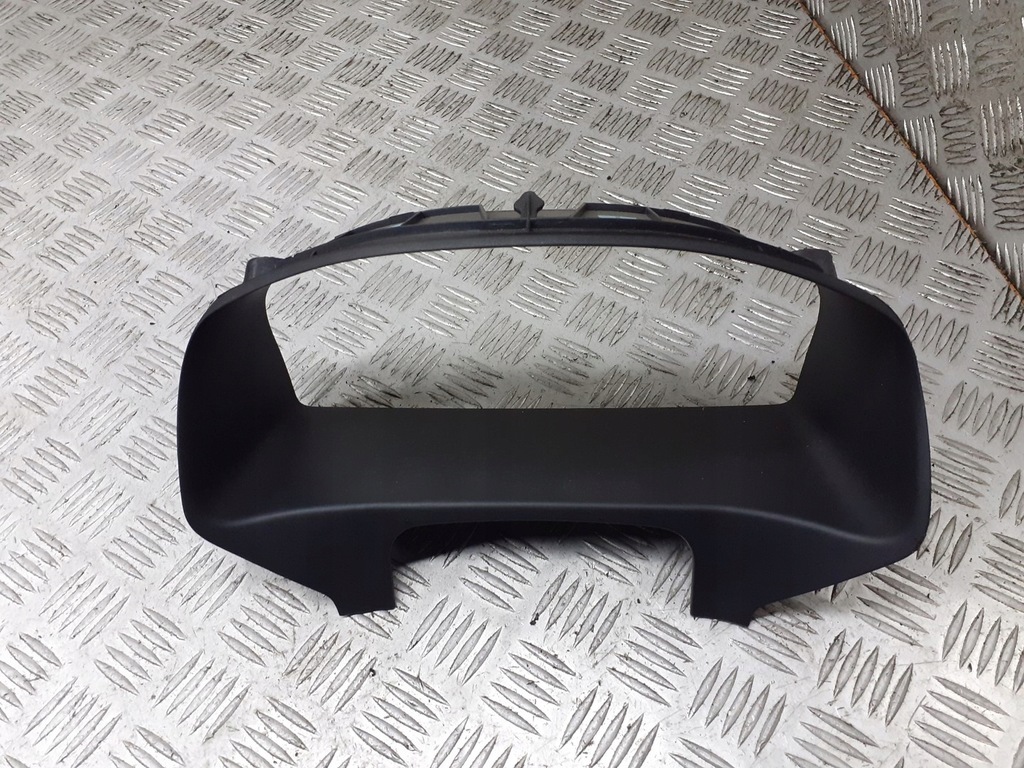 фото №1, Рамка захист спідометра volvo v50