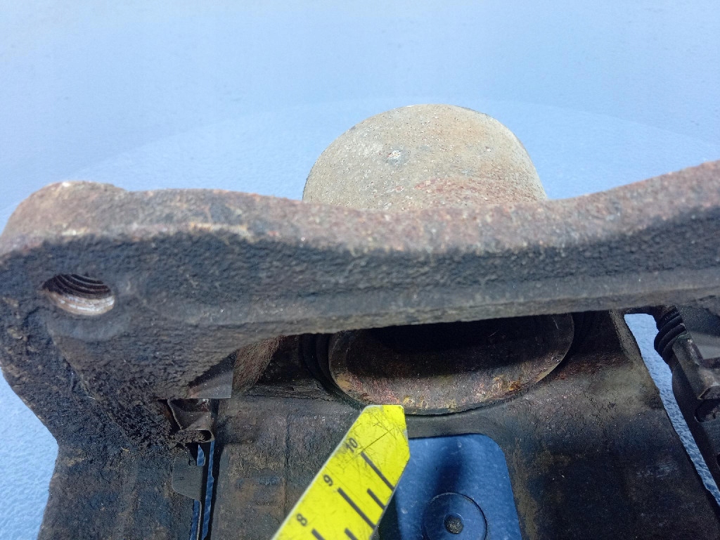 фото №9, Kia sorento ii суппорт тормозной перед правый передний скоба bc140185