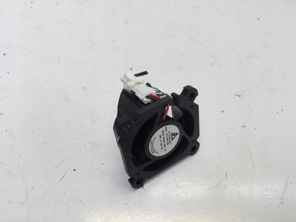 фото №1, Mercedes gla h247 2021 вентилятор led 211824-00