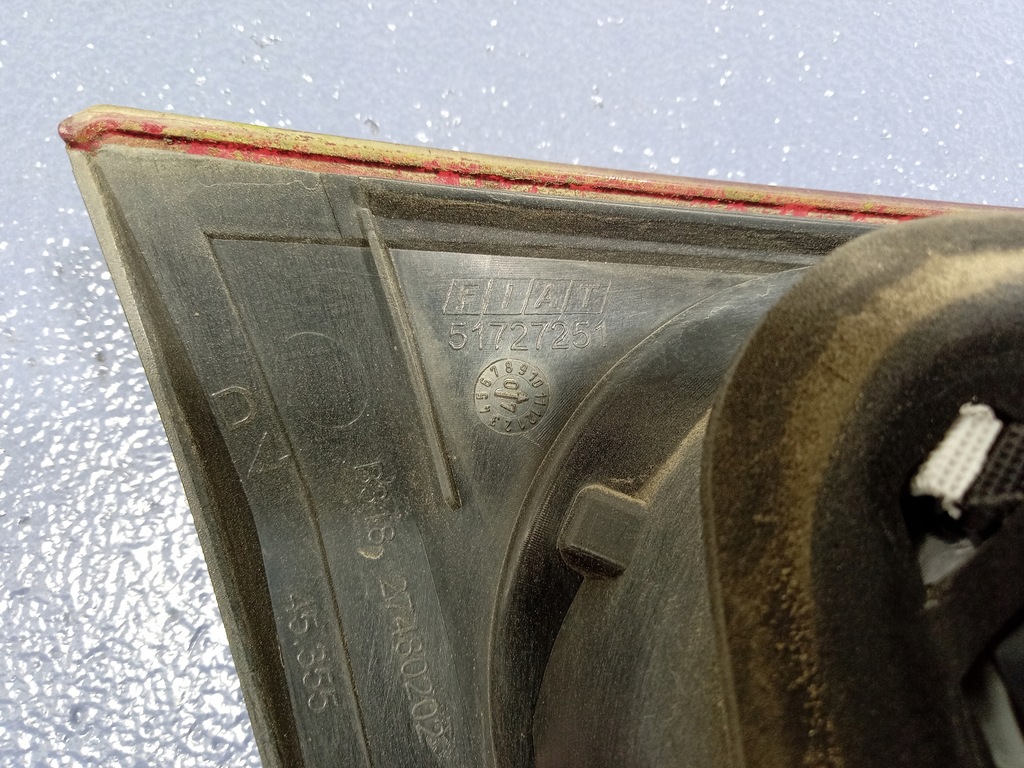 фото №5, Fiat croma ii 05- лампа задня права w кришка 51727251