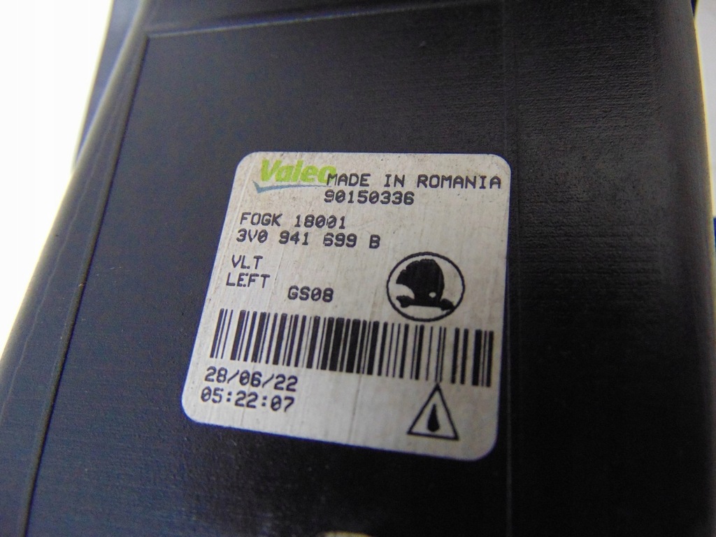 фото №14, Противотуманная фара лампа led drl левая skoda superb iii lift 3v0941699b