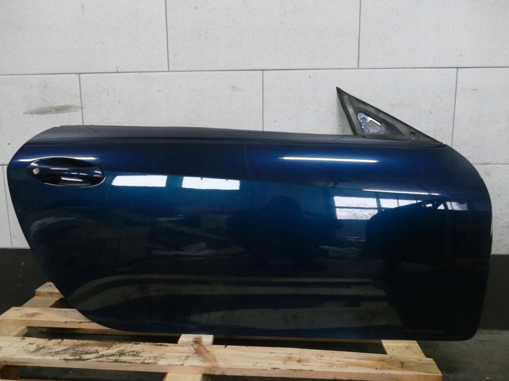 фото №1, Mercedes slk r171 дверь правое niebieskie цвет c950