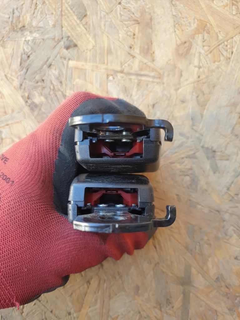 фото №6, Porsche panamera 970 кліпса поперечина задня