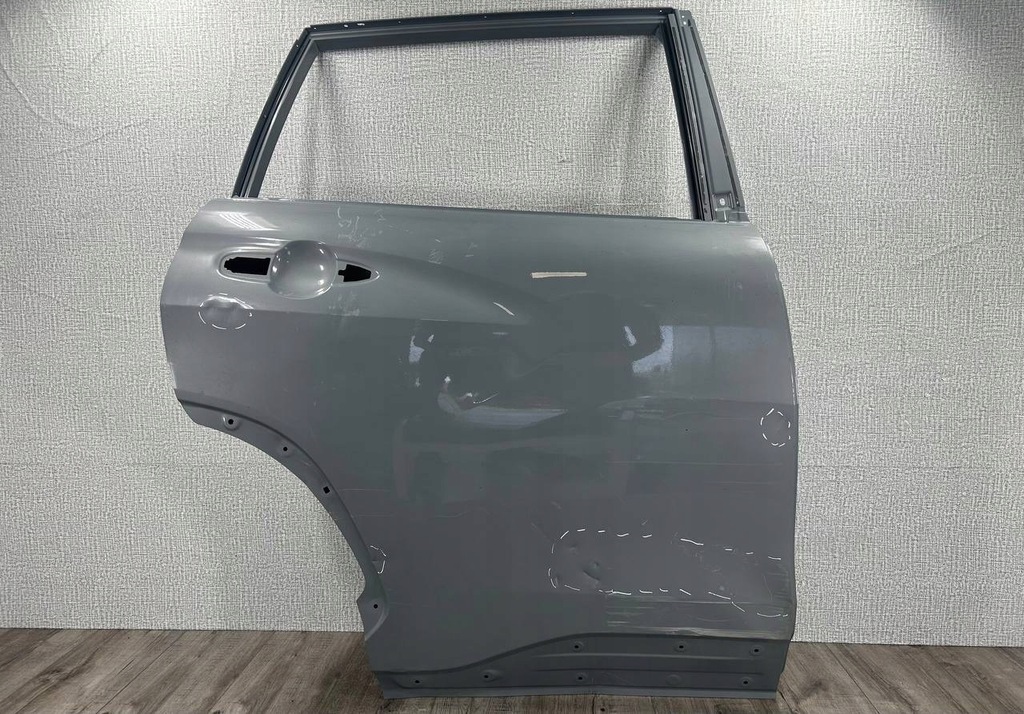 фото №1, Toyota corolla cross 2020- правая задняя дверь