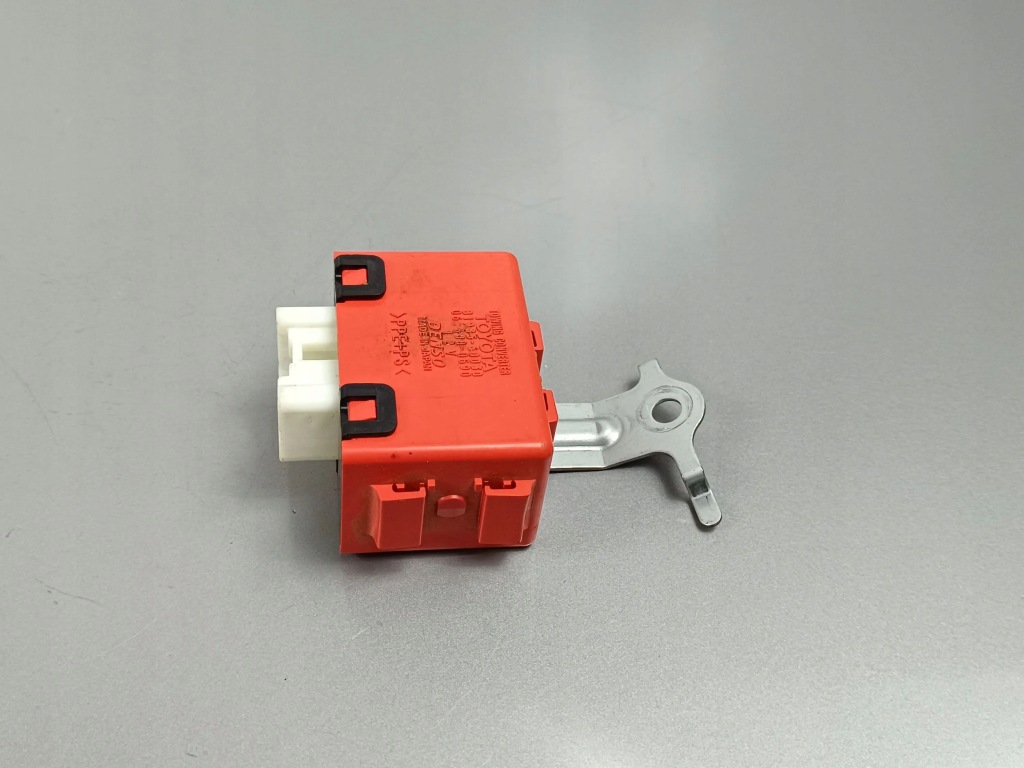 фото №1, 2015 lexus lx 570 другое блоки управления 8198560030