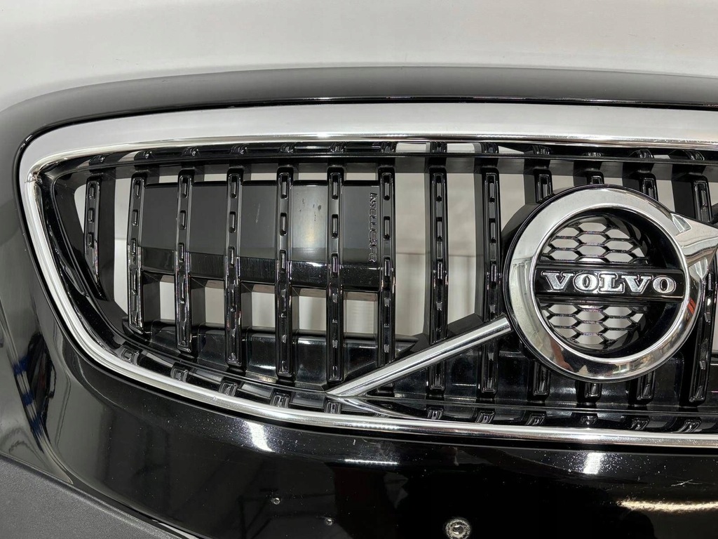 фото №7, Volvo v40 cross country бампер перед передний 31353310 31425349