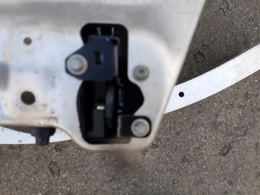 фото №8, Mercedes glc x253 lift pas передний балка зона замки трос a2536201801