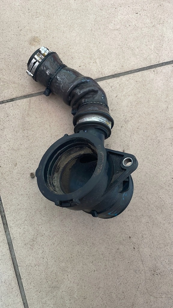 фото №1, Воздухозаборник воздуха ford fiesta mk7 av21-9c623-ad