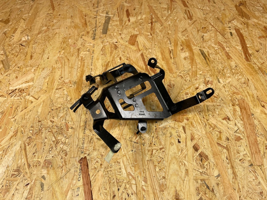 фото №7, Кронштейн кронштейн кронштейн насоса клапана wody volvo xc40 c40 32208561