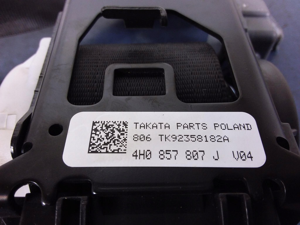 фото №4, Audi a8 d4 pas безпеки задня задній середній