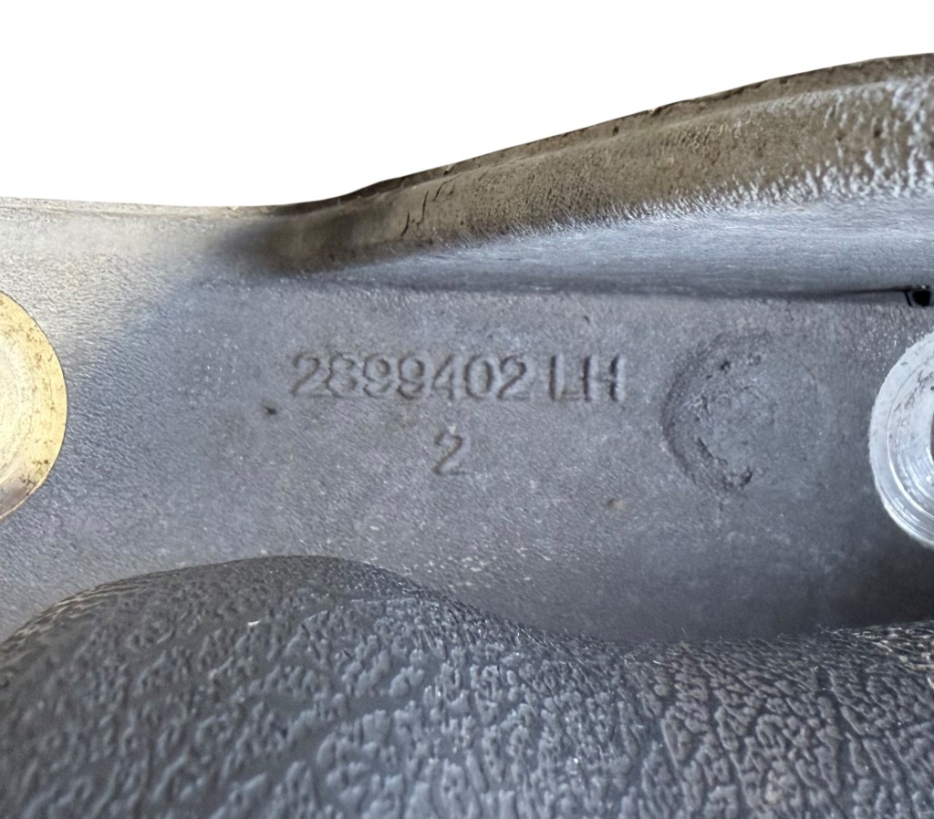 Подушка кронштейн подвеска кабины scania 2899402 2323742 в Украине