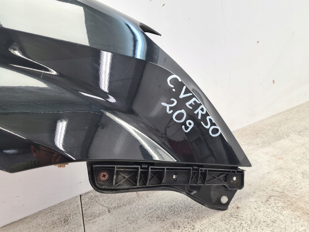 фото №13, Toyota corolla verso ii крила правий перед 209