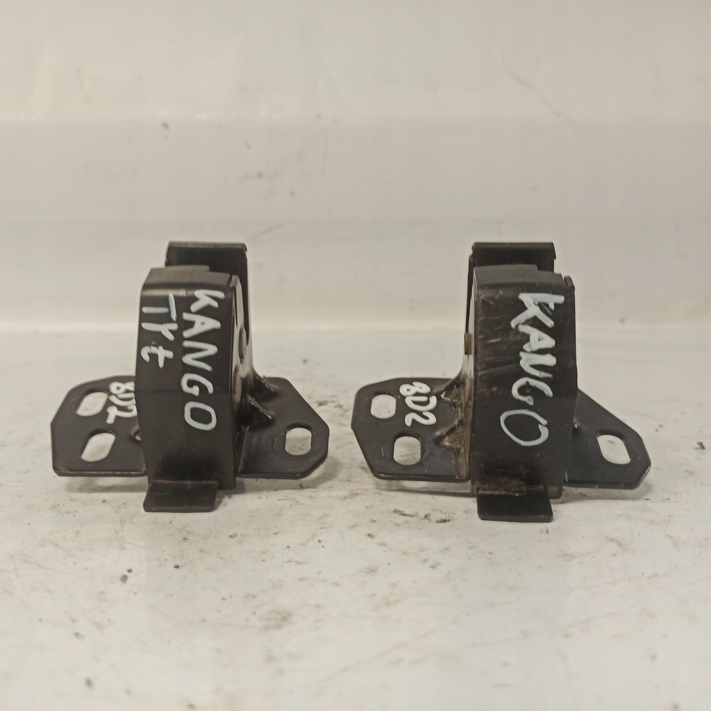 фото №1, Renault kangoo 2 ii 2016 r замок засувка створки заднього комплект 2szt