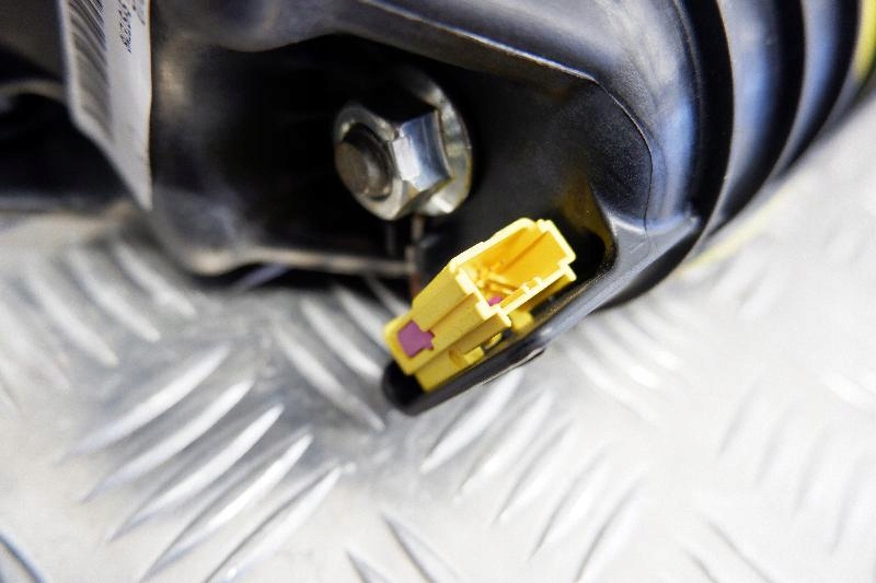 фото №7, Подушка подушка безпеки пасажира audi q7 4l 4l0880204d 2007