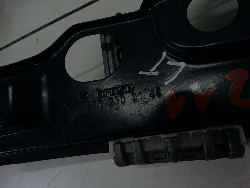 фото №6, Механізм скло лівий задня mercedes w211 2117300146