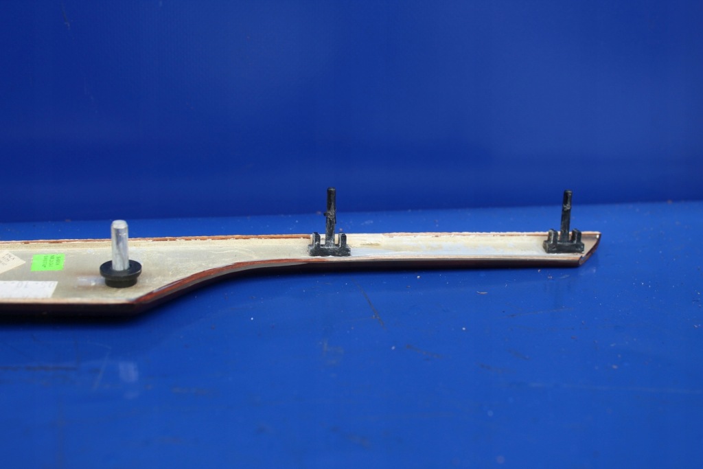 Молдинг правая обивка dekor drewno гайка оригинальный номер mercedes w215 c215 рестайлинг Недорого