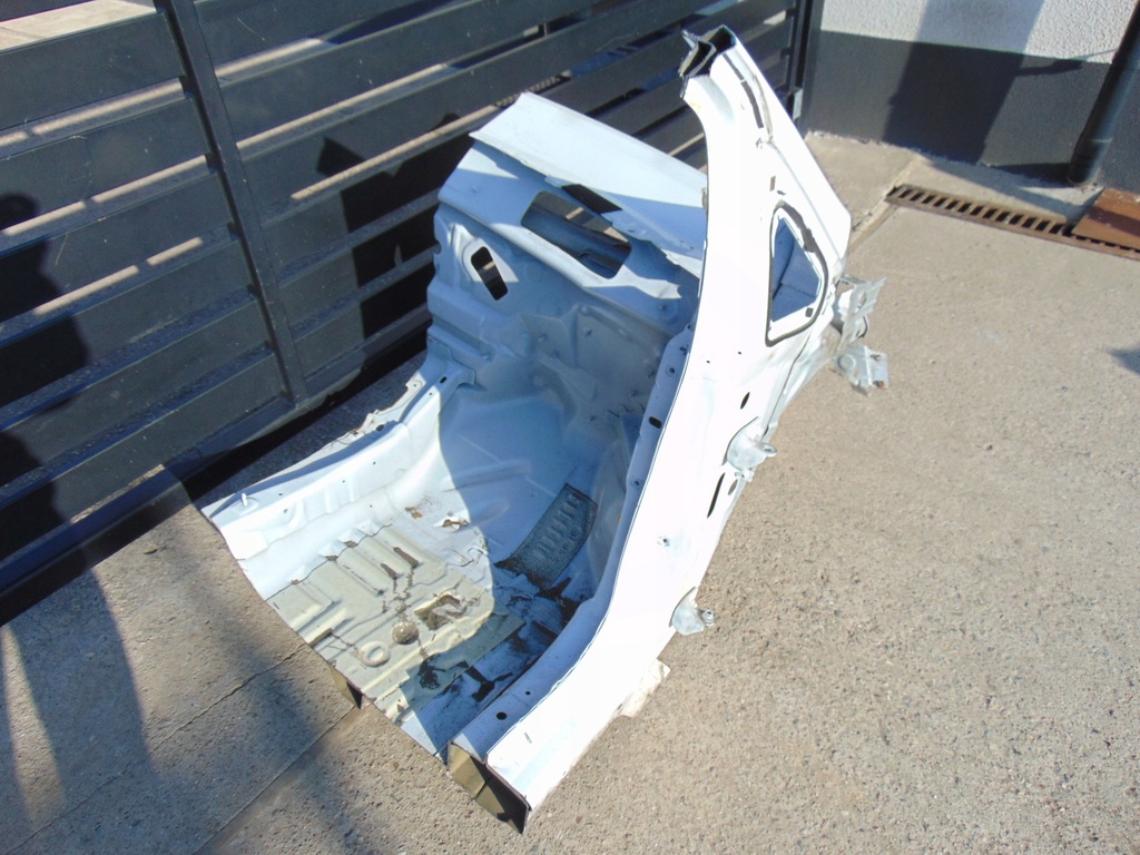 фото №12, Четверть перед передняя правая ford b-max kc dc разные цвета